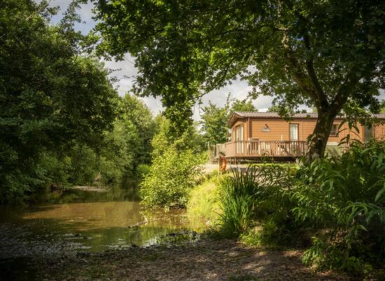 Riverside holiday homes with fishing herefordshire