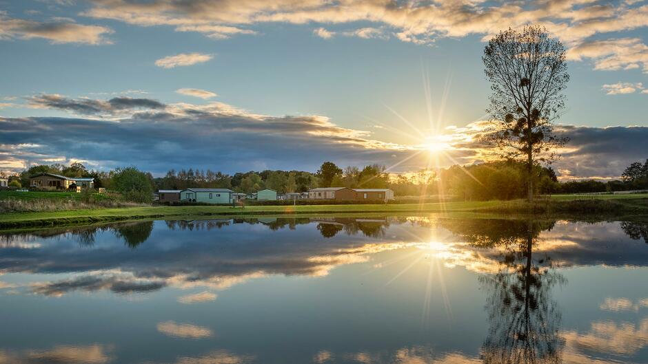 Caravan park with fishing lake in Herefordshire