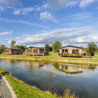quiet 5 star holiday park at Arrow Bank Herefordshire