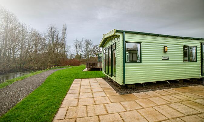 Riverside holiday home for sale on 5 star caravan park. Willerby Avonmore. Plot photo