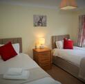 Self catering lodges spacious twin bedroom